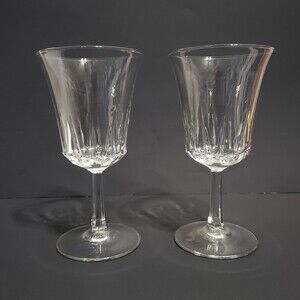 Wine Glasses Stem 6 ounces Clear Unbranded Barware Set of Two New